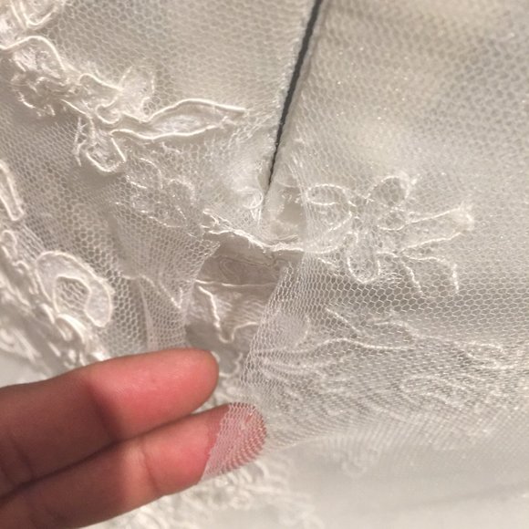 PLUS SIZE SAN PATRICK WEEEDING GOWN! - Picture 7 of 7